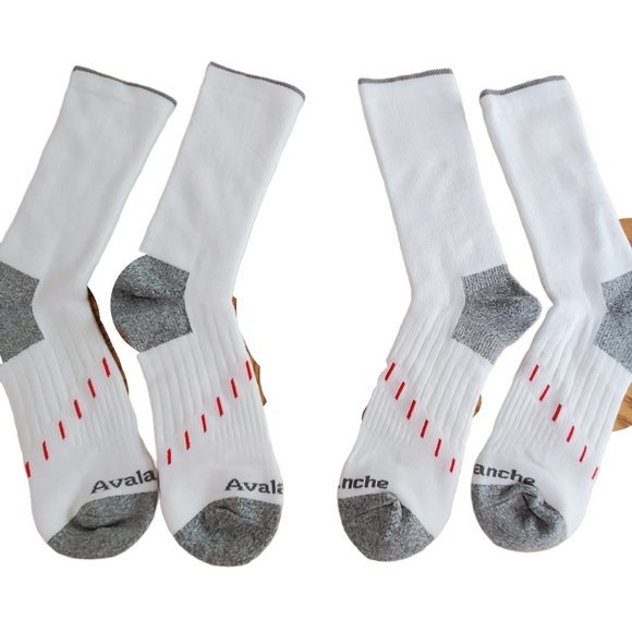 NWOT  2 Pair Avalanche Men's Socks White Grey - Picture 2 of 6
